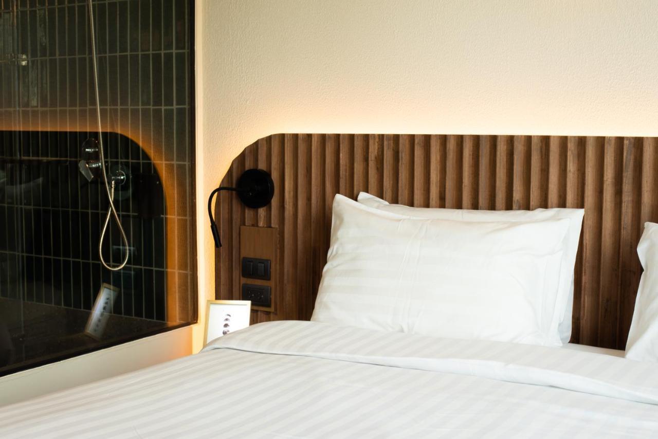 Karaarom Hotel Банкок Екстериор снимка