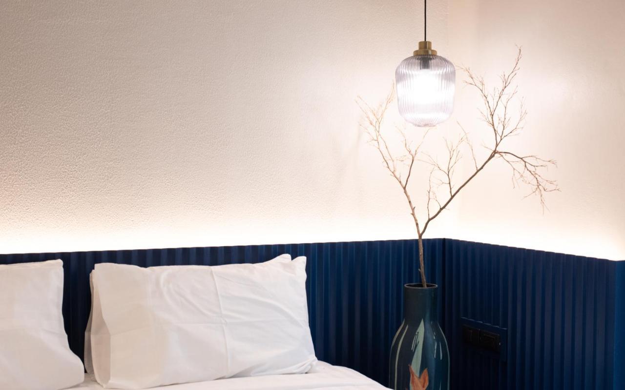 Karaarom Hotel Банкок Екстериор снимка