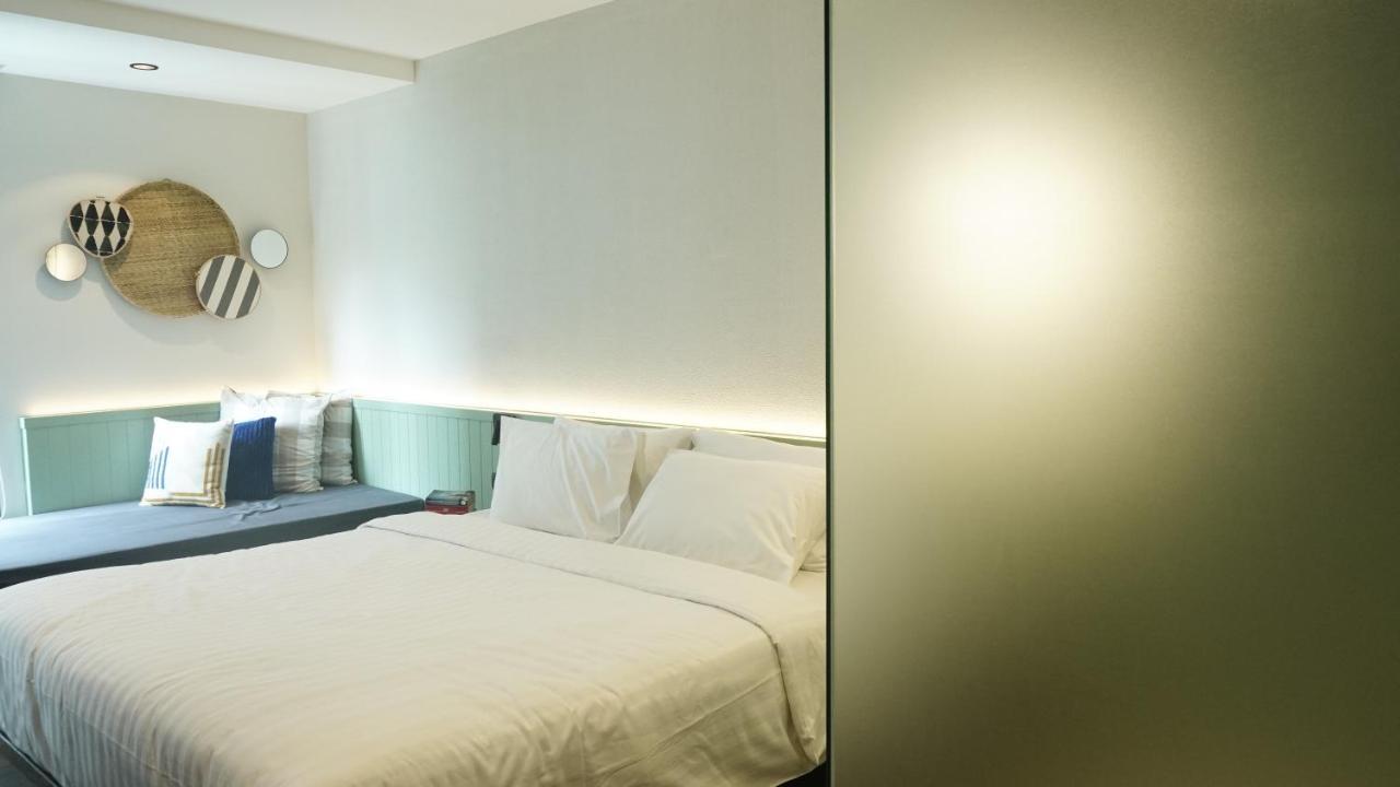 Karaarom Hotel Банкок Екстериор снимка