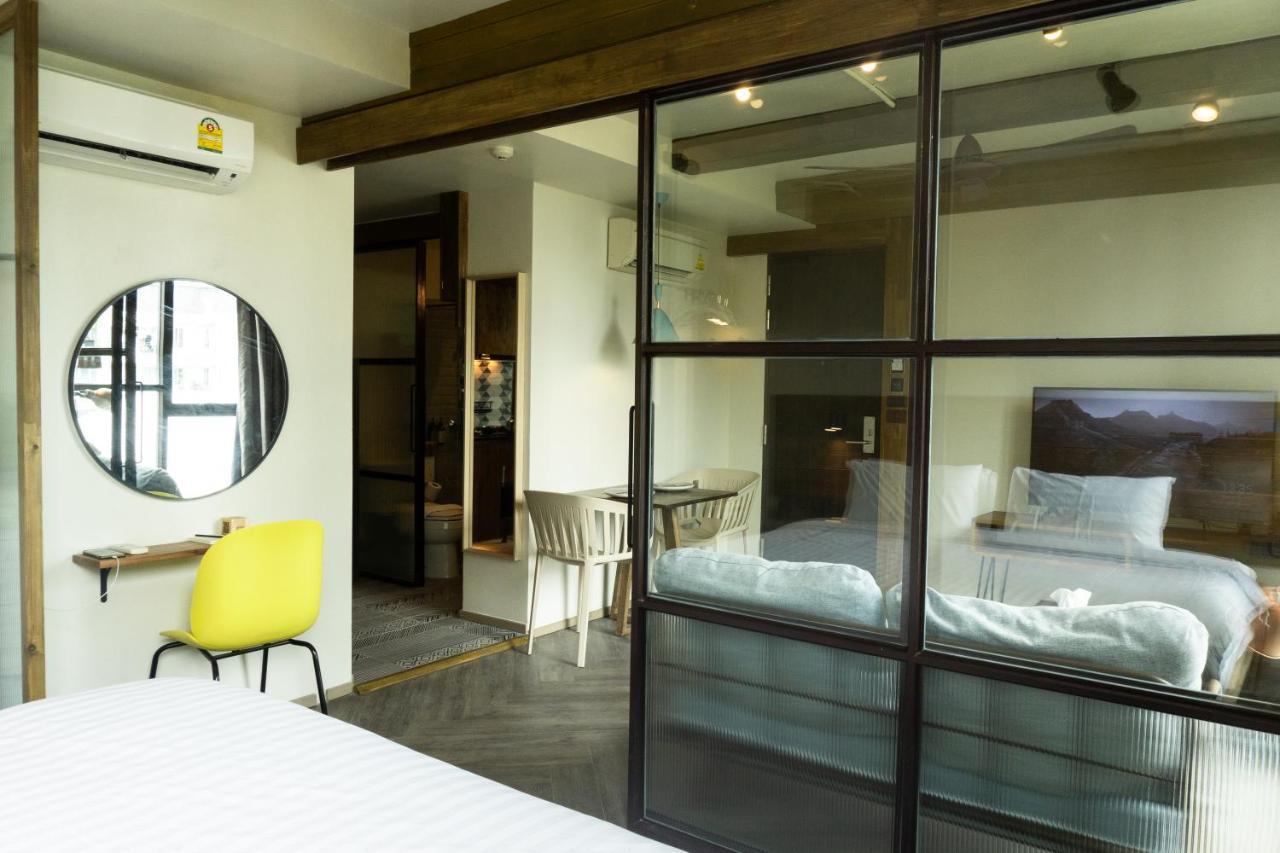 Karaarom Hotel Банкок Екстериор снимка