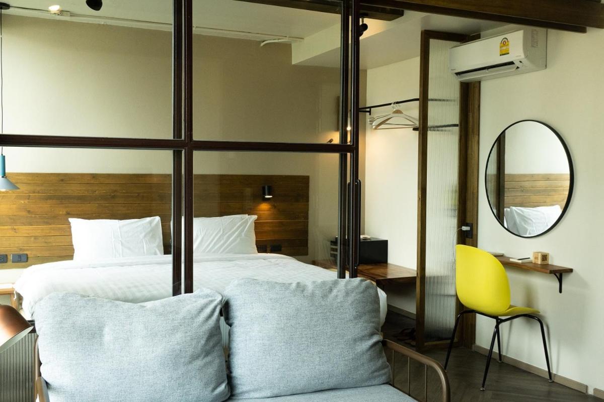 Karaarom Hotel Банкок Екстериор снимка
