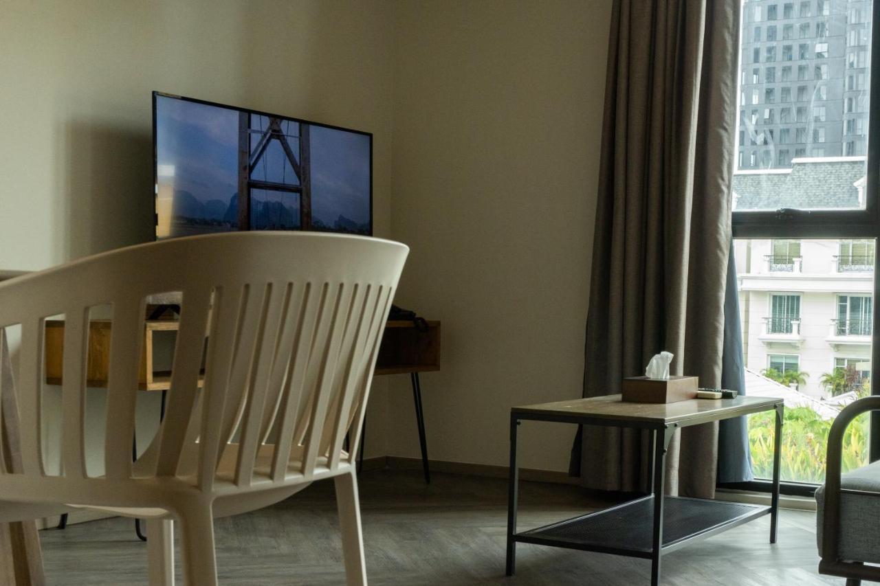 Karaarom Hotel Банкок Екстериор снимка