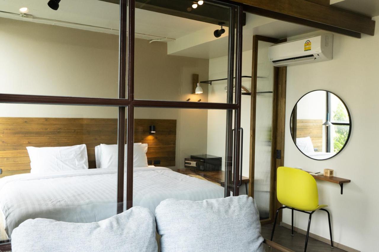 Karaarom Hotel Банкок Екстериор снимка