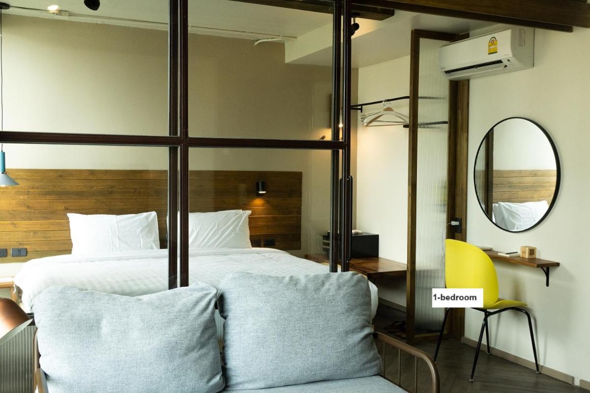 Karaarom Hotel Банкок Екстериор снимка