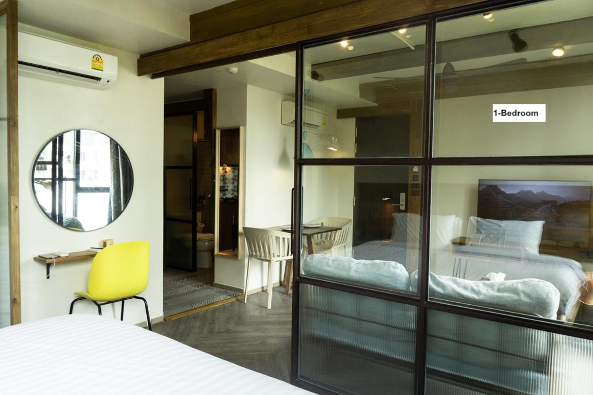 Karaarom Hotel Банкок Екстериор снимка